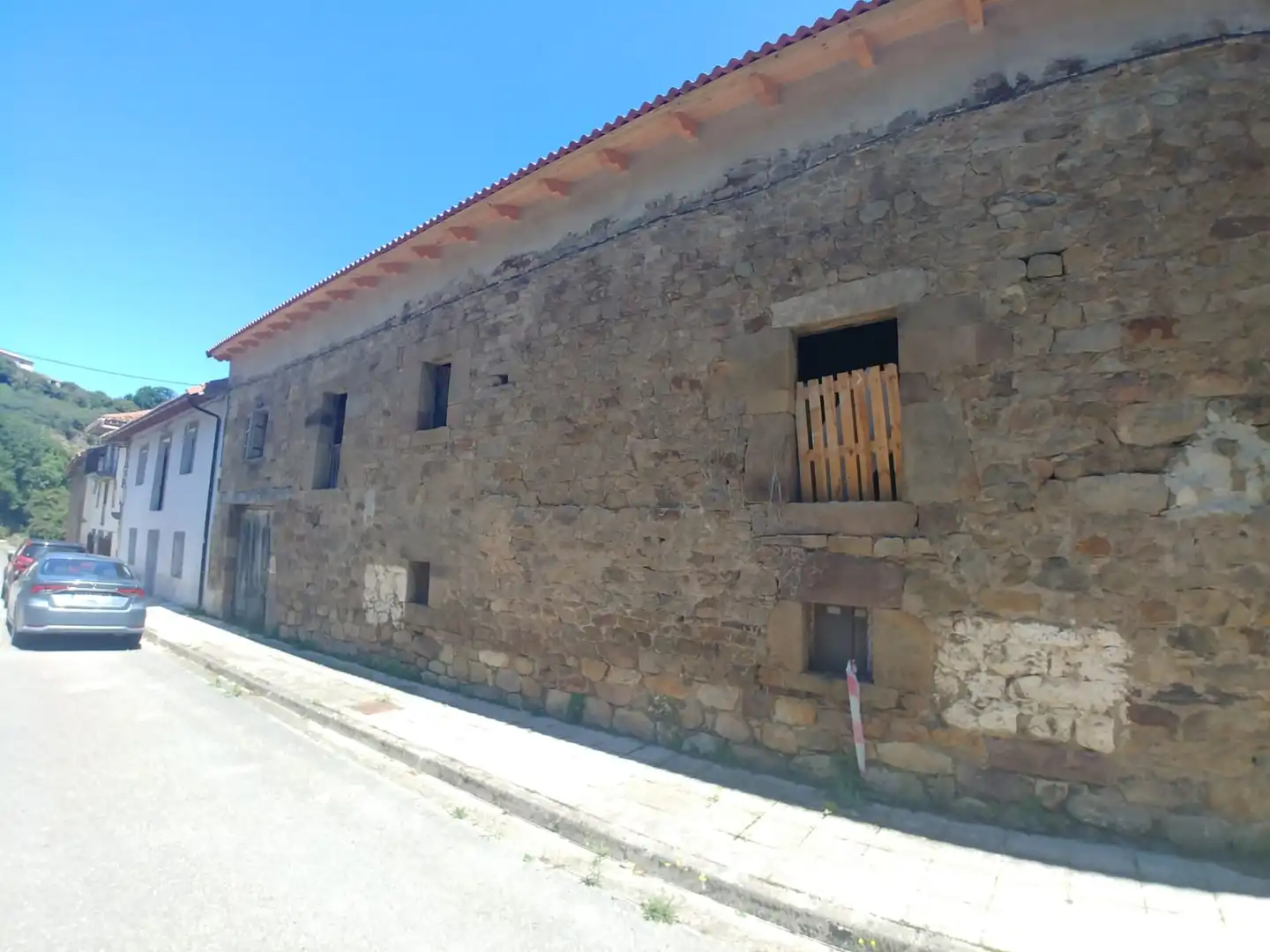 Vista exterior de Casa adosada en venda en Reinosa amb Terrassa, Traster i Balcó