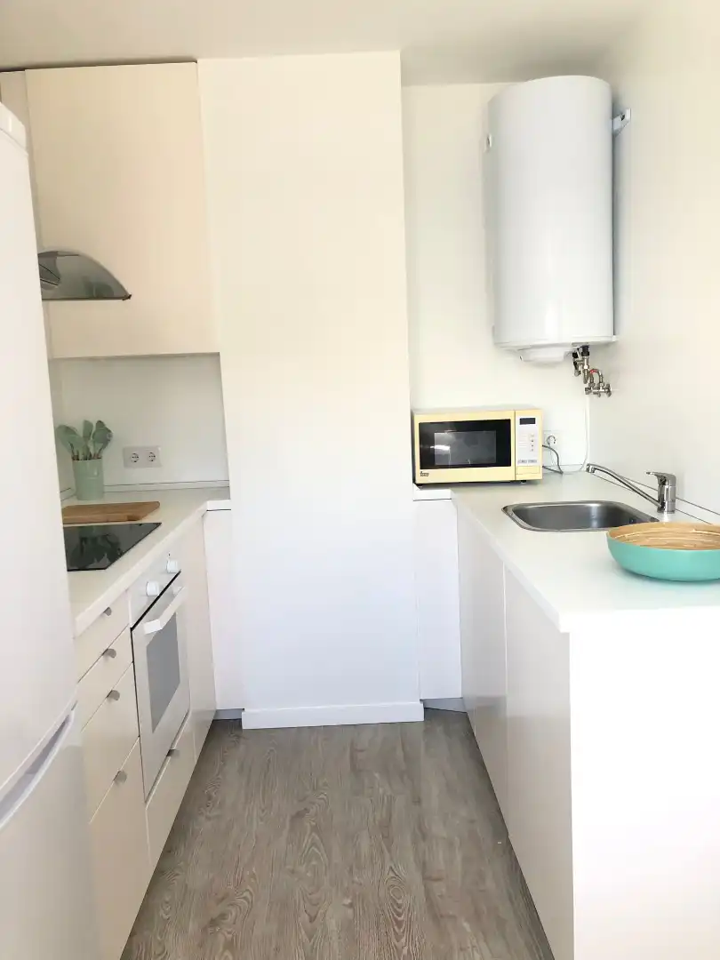 Küche von Wohnung zur Miete in Nigrán mit Heizung, Terrasse und Abstellraum