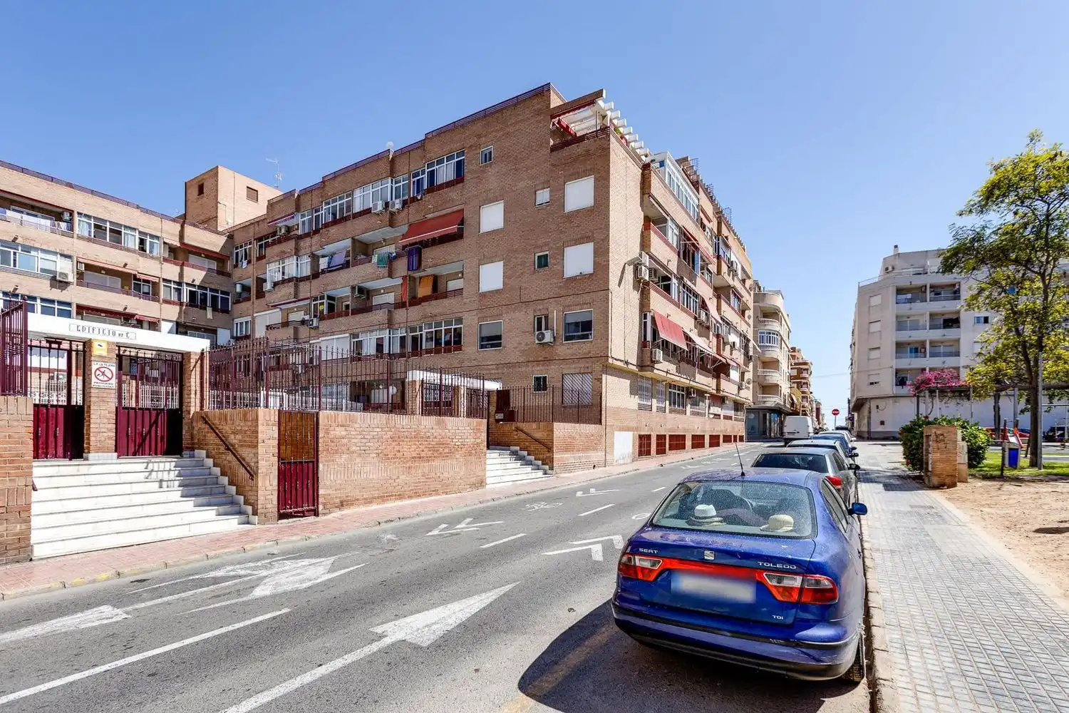 Exterior view of Flat for sale in Torrevieja  with Balcony and Community pool