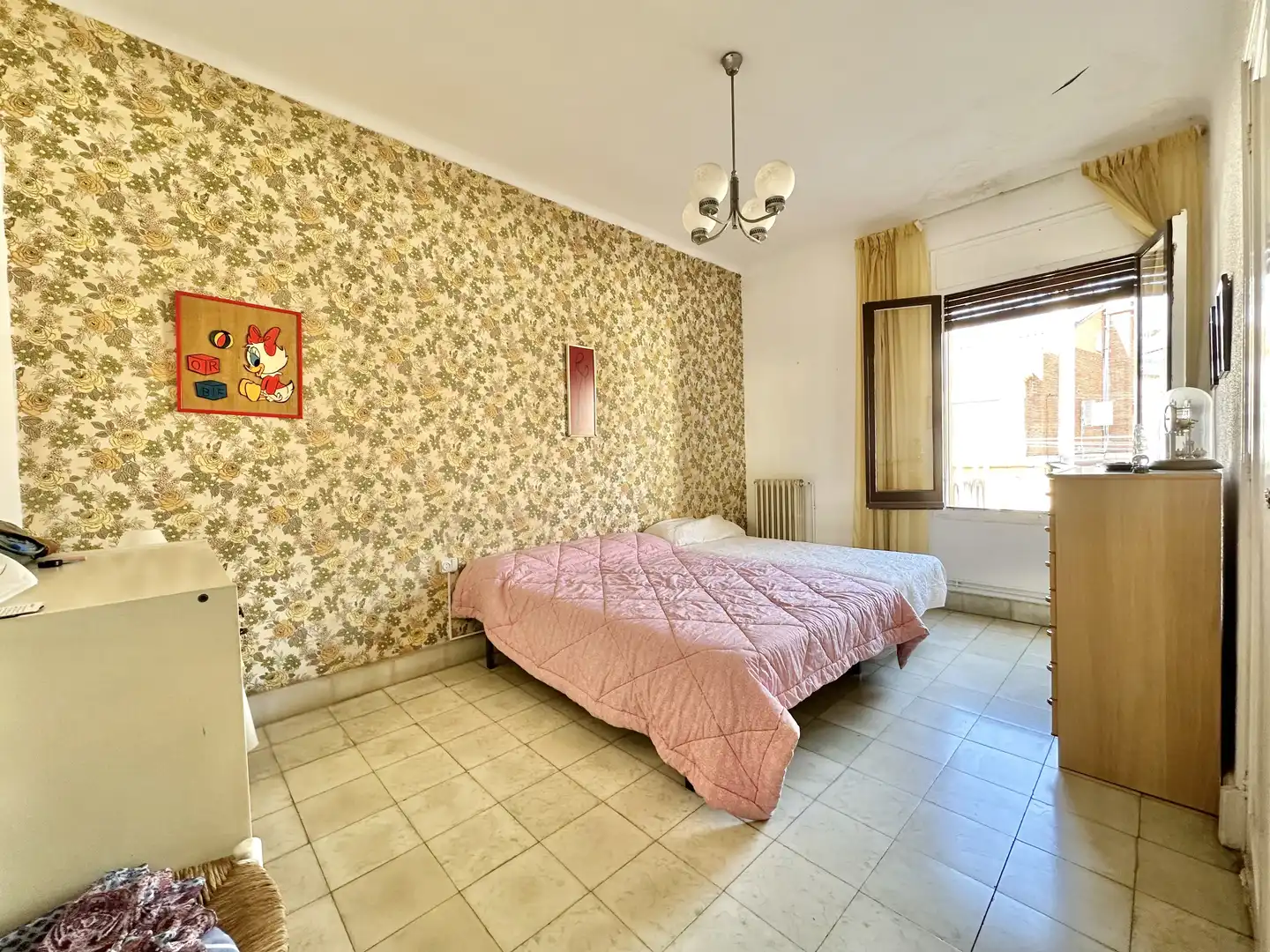 Schlafzimmer von Einfamilien-Reihenhaus zum Verkauf in El Masnou mit Heizung, Privatgarten und Terrasse