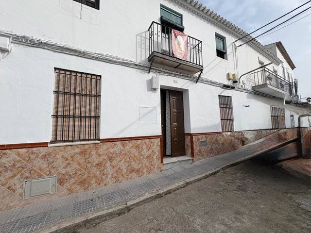 Casa-chalet en Venta en Calle Portugal en Burguillos