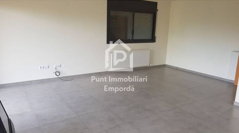 Photo 4 of Houses for sale in Calle Font del Clos, Garrigàs, Girona