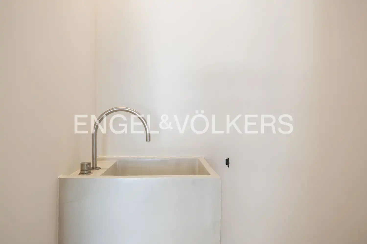 Bathroom of Flat for rent in Dénia  with Air Conditioner, Heating and Parquet flooring