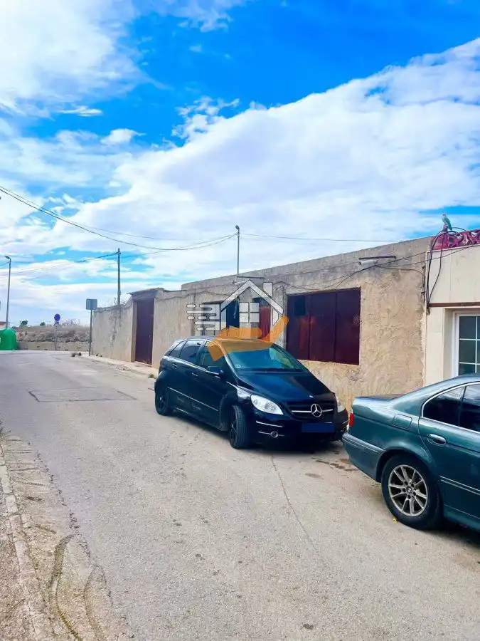 Vista exterior de Edificio en venta en Abanilla