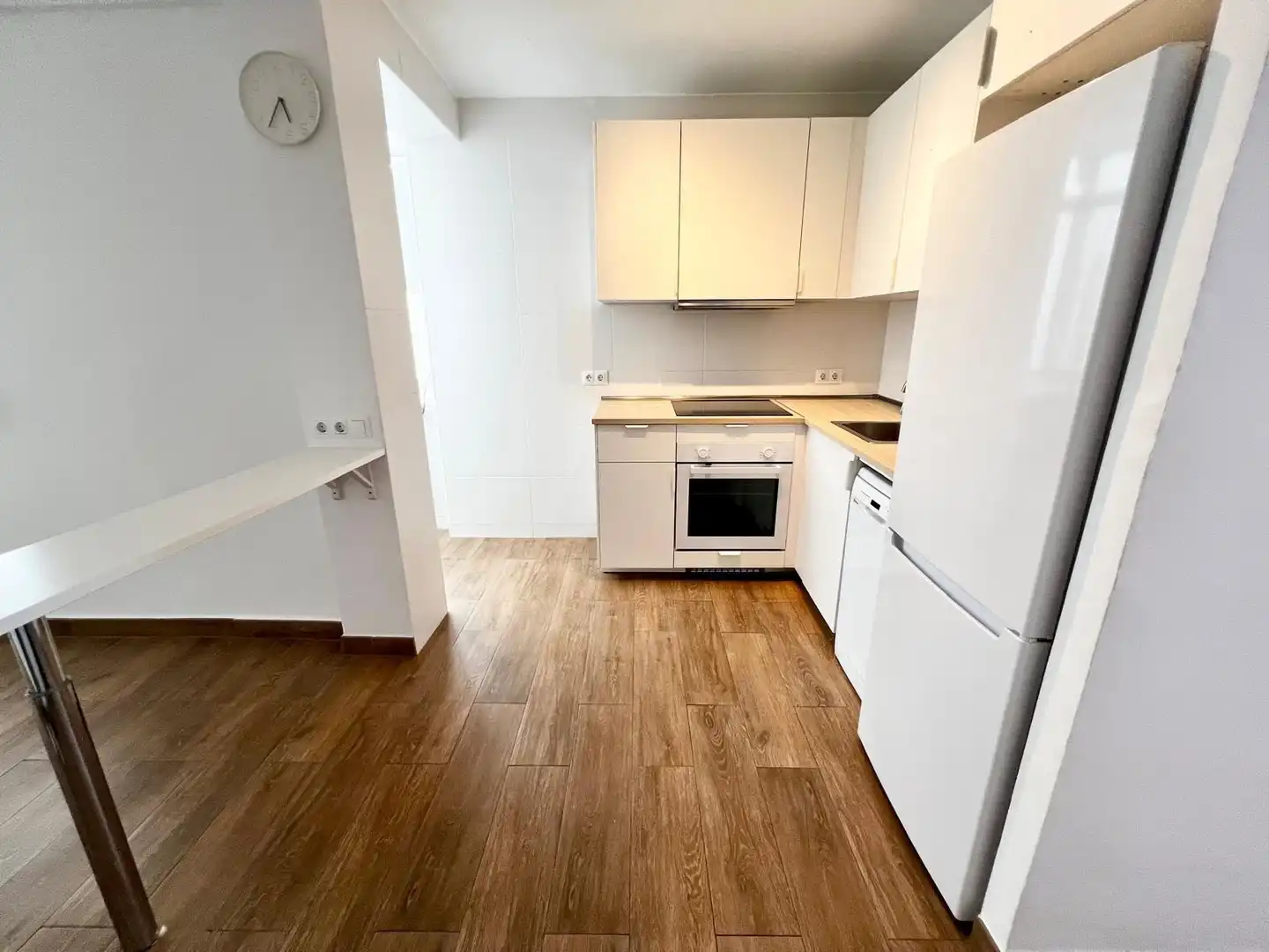 Cocina de Piso de alquiler en Málaga con Aire acondicionado