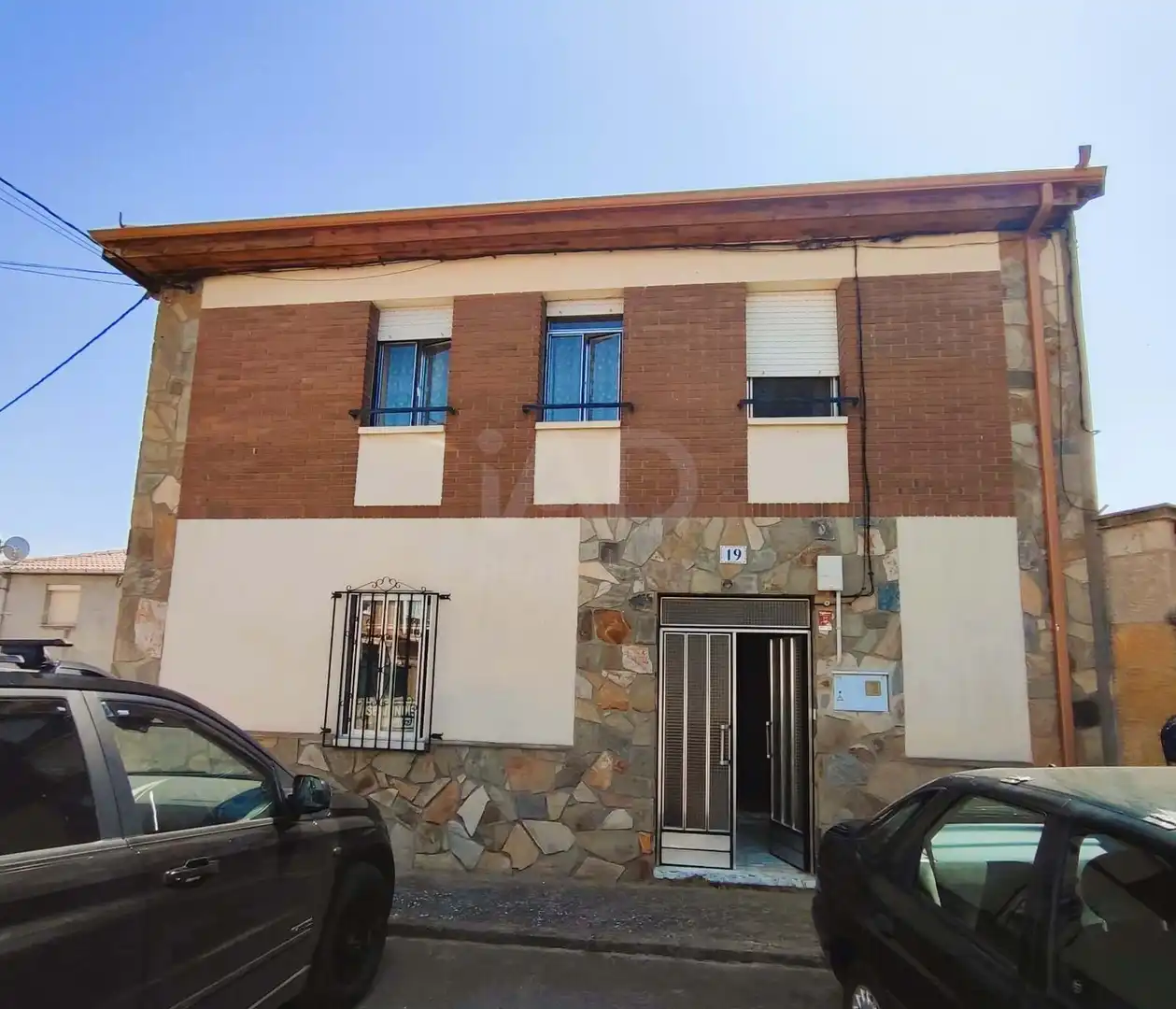 Außenansicht von Country house zum Verkauf in San Justo de la Vega mit Heizung und Terrasse