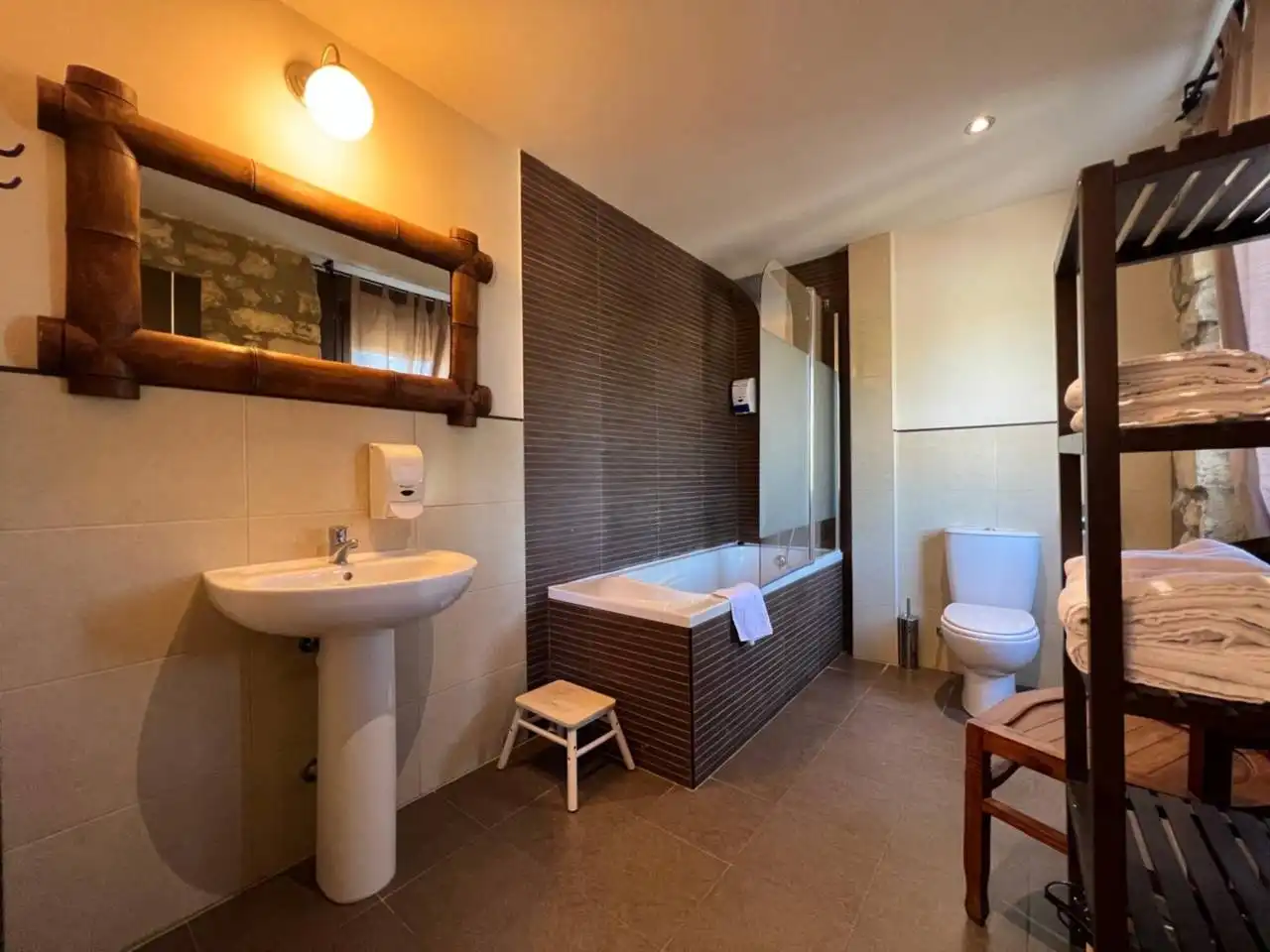 Bathroom of Buildings for sale in Tardajos