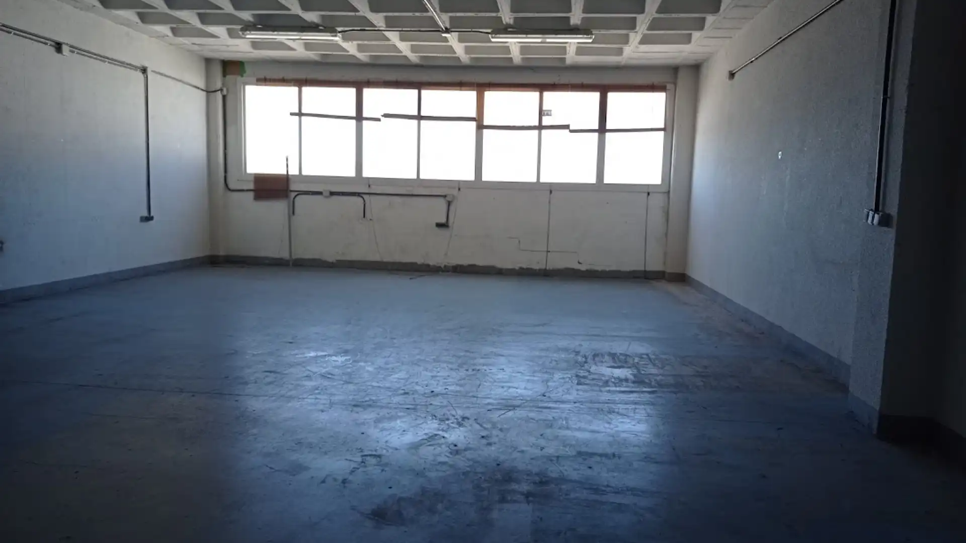 Nave industrial de alquiler en  Madrid Capital con Calefacción y Alarma