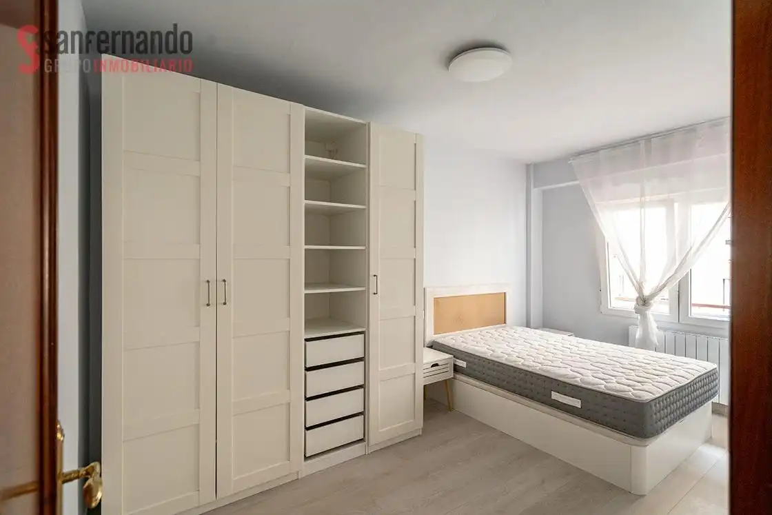 Appartamento con terrazza in vendita a Calle de la Llama, imagen 7