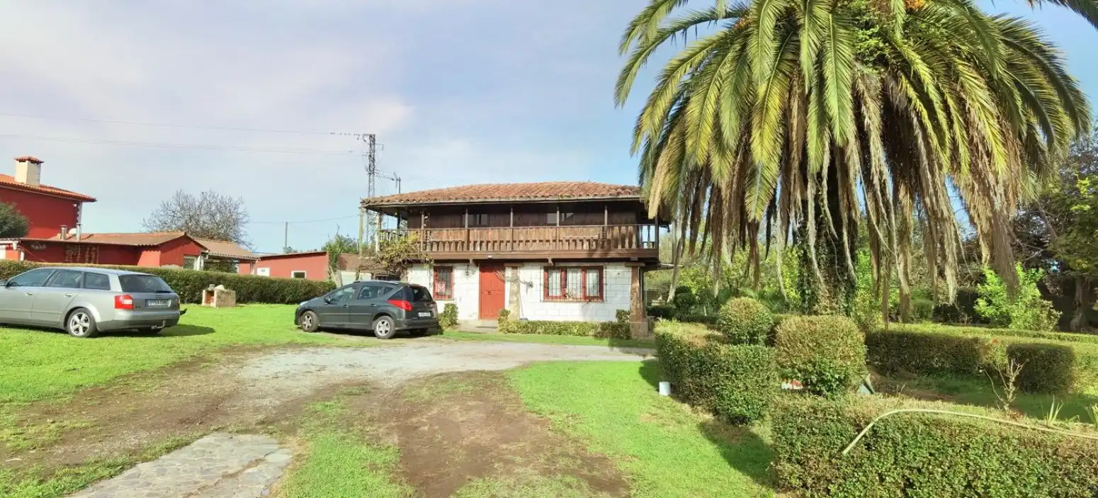 Außenansicht von Haus oder Chalet zum Verkauf in Gijón 