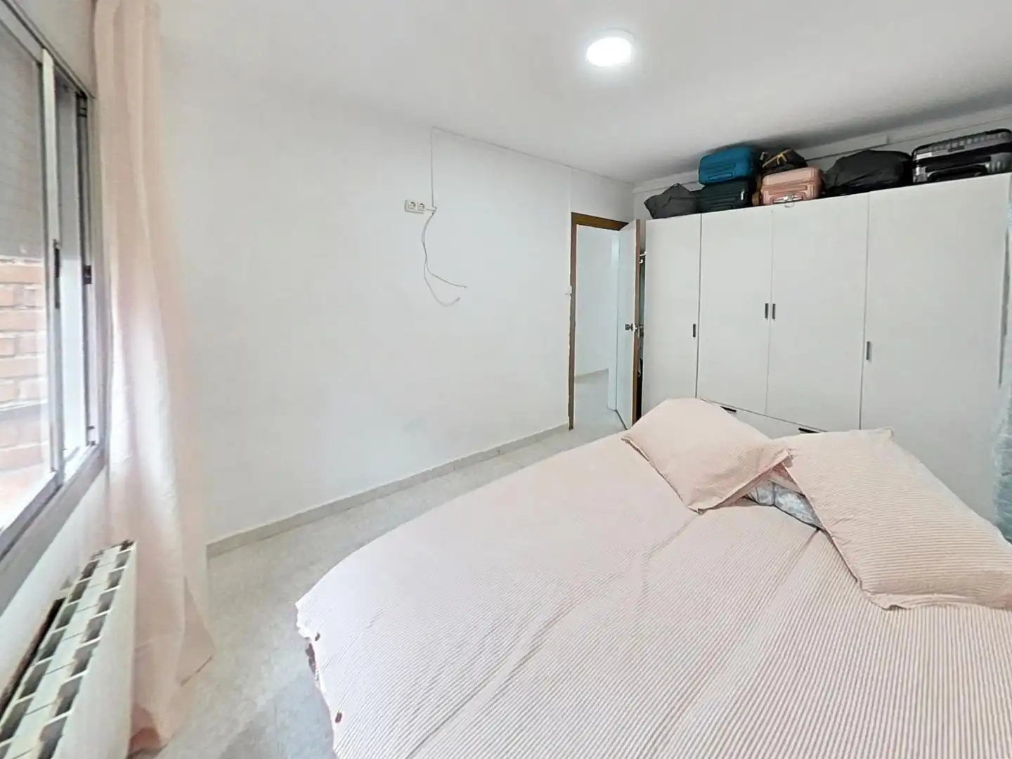 Habitación de Planta baja en venta en Sabadell con Calefacción