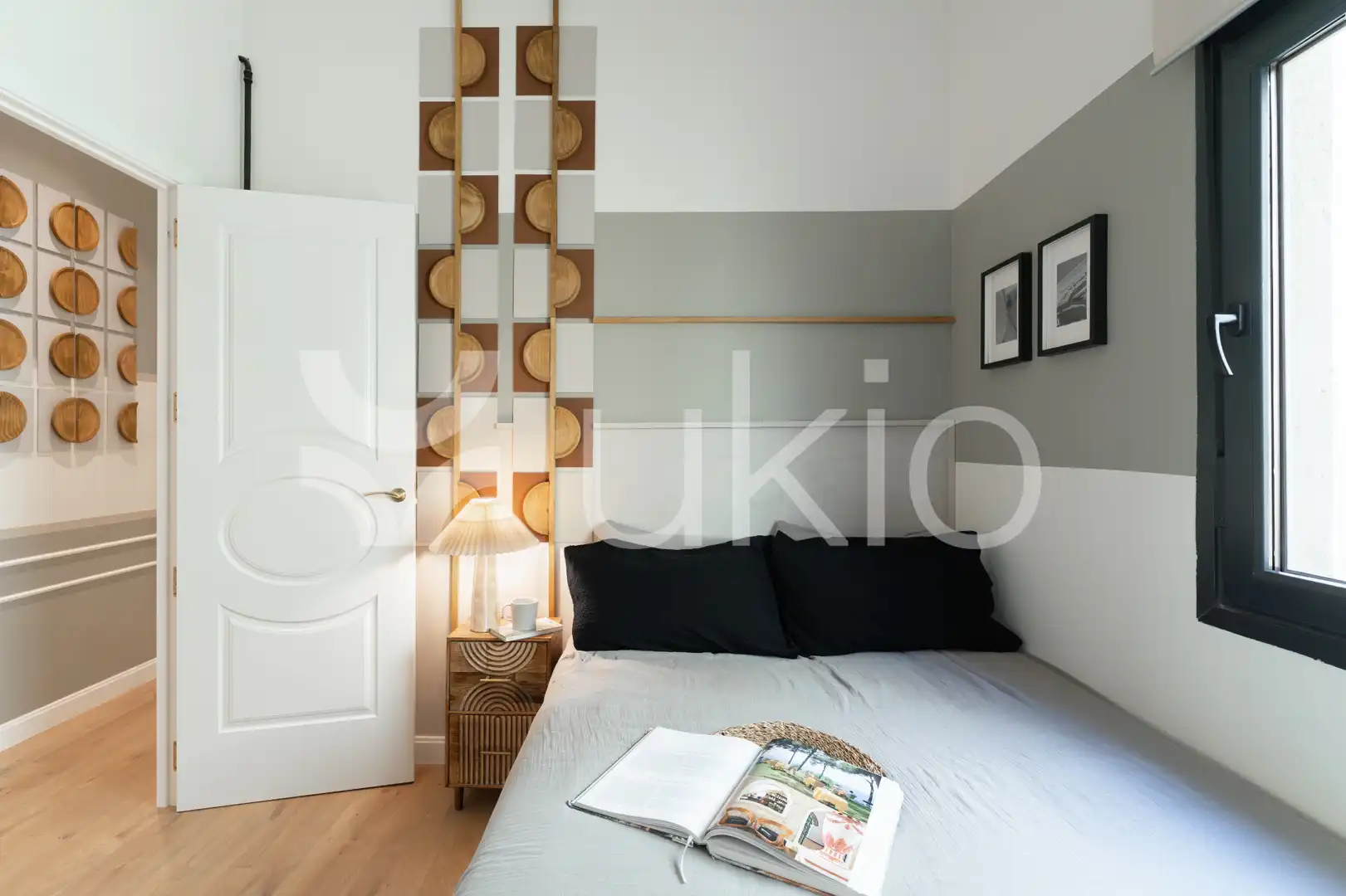 Dormitori de Apartament de lloguer en Madrid amb Aire condicionat, Calefacció i Moblat