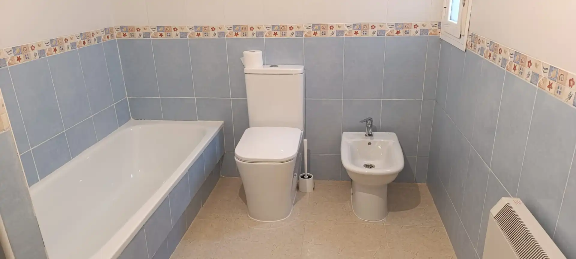 Baño de Piso en venta en Pedro Muñoz con Calefacción, Trastero y Amueblado