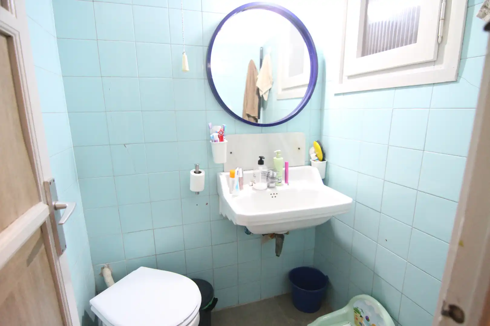 Bany de Casa o xalet en venda en Olesa de Montserrat amb Parquet, Terrassa i Forn