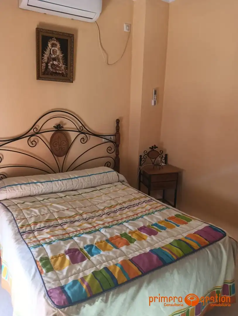 Habitación de Casa o chalet en venta en Lora del Río con Aire acondicionado