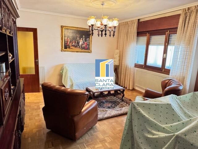 Sala d'estar de Pis en venda en Villalpando amb Calefacció, Jardí privat i Terrassa