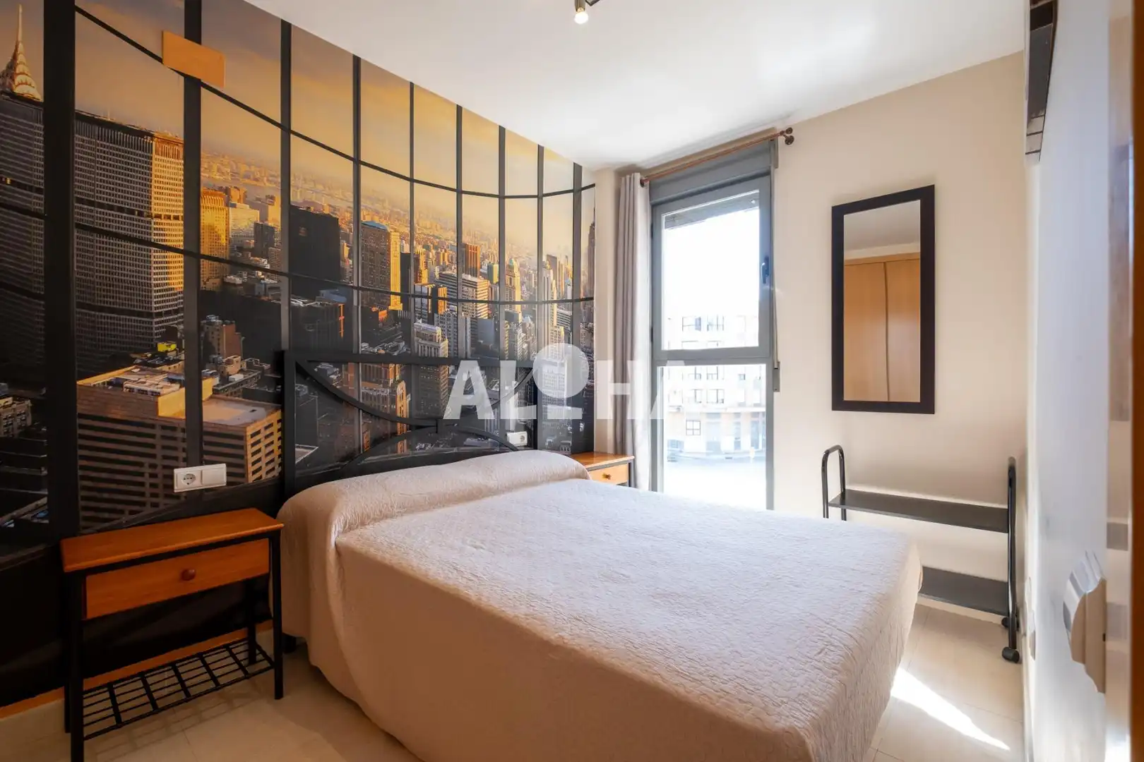 Dormitori de Apartament de lloguer en Moncada amb Aire condicionat i Moblat