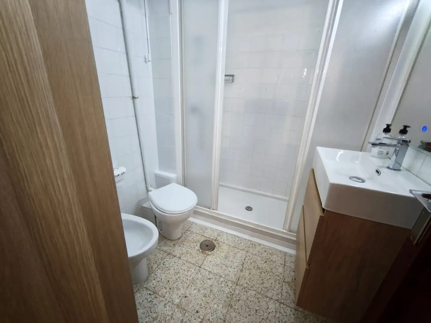 Baño de Piso de alquiler en Albacete con Calefacción, Amueblado y Balcón