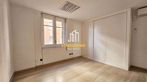 Foto 2 de Piso en venta en Gran Via, Logroño