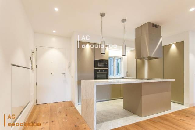 Ático en Venta en Carrer del Sol en Monti-Sion