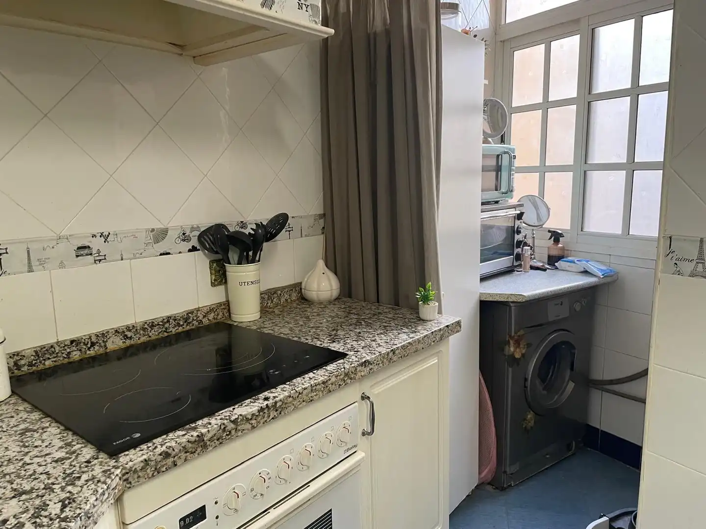 Cocina de Piso en venta en Carretera de Cádiz