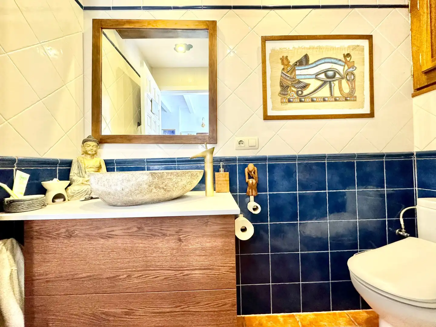 Badezimmer von Country house zum Verkauf in Condado de Treviño mit Möbliert