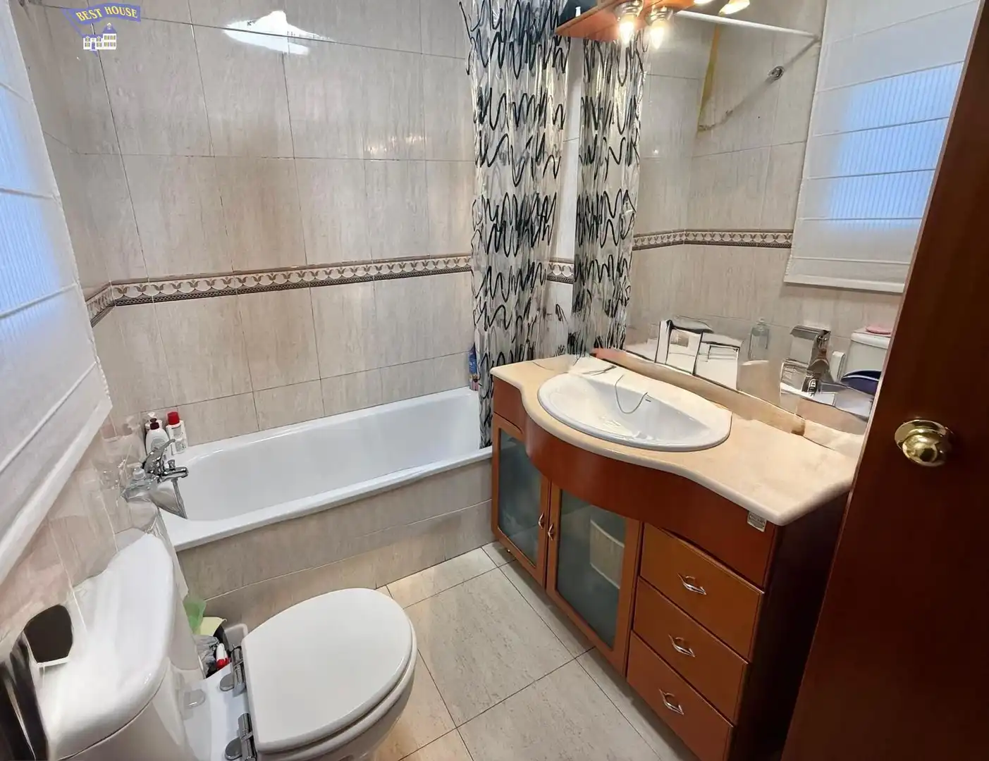 Casa amb terrassa en venda a Santa Perpètua de Mogoda, imagen 16