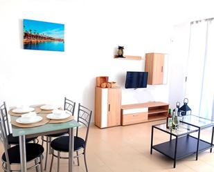 Sala d'estar de Apartament de lloguer en San Miguel de Abona amb Aire condicionat, Terrassa i Moblat