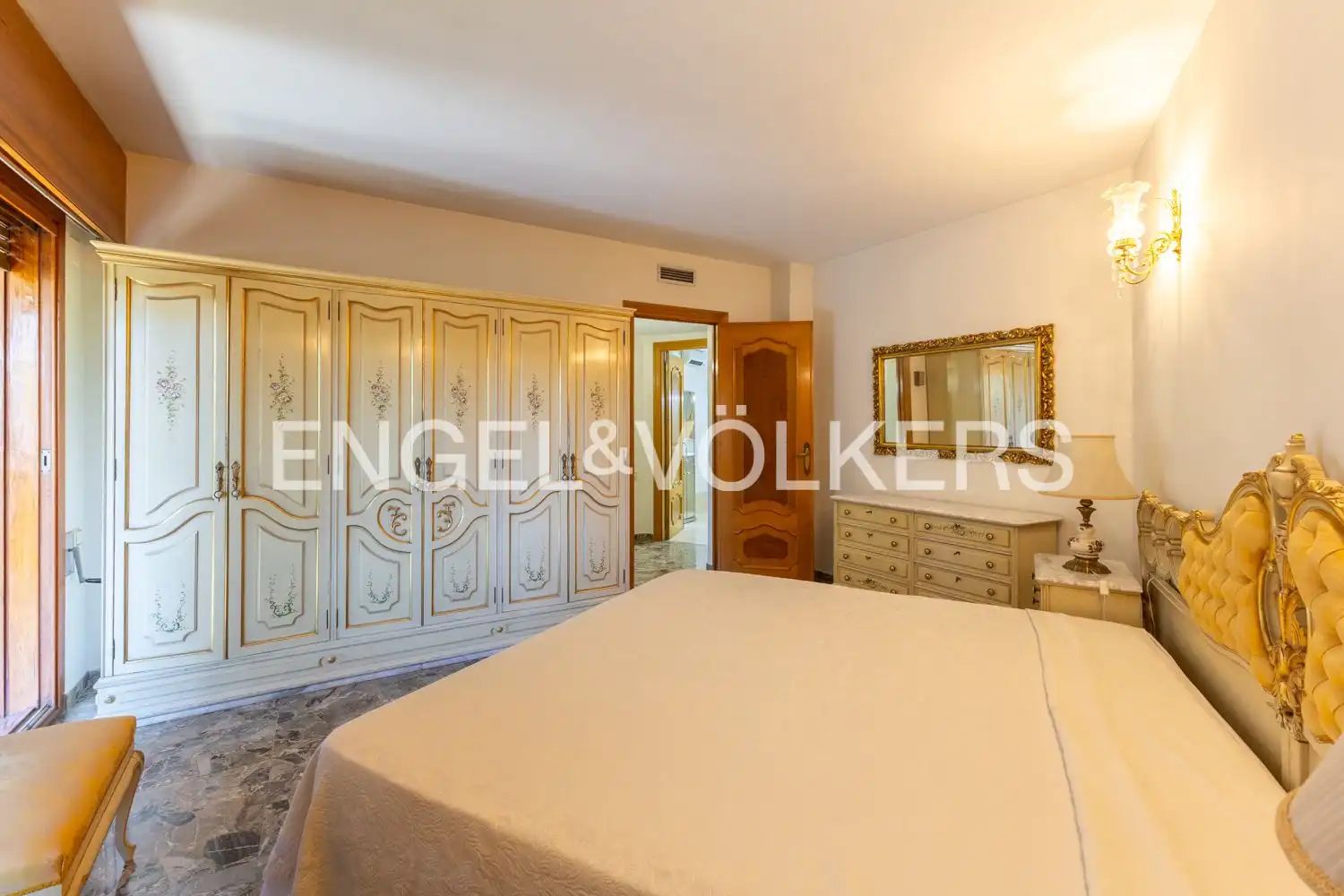 Habitación de Piso de alquiler en Valencia con Aire acondicionado, Calefacción y Terraza