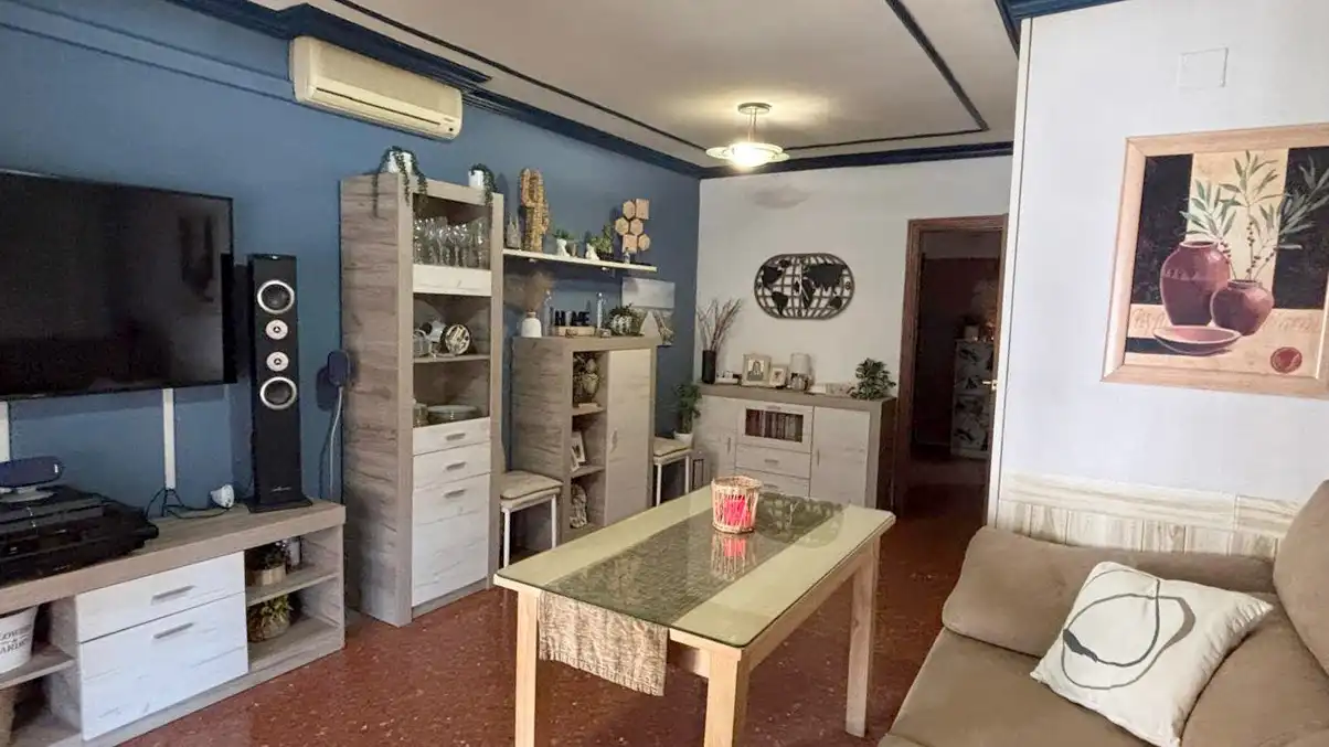 Flat for sale in Poniente-Norte - Miralbaida - Parque Azahara