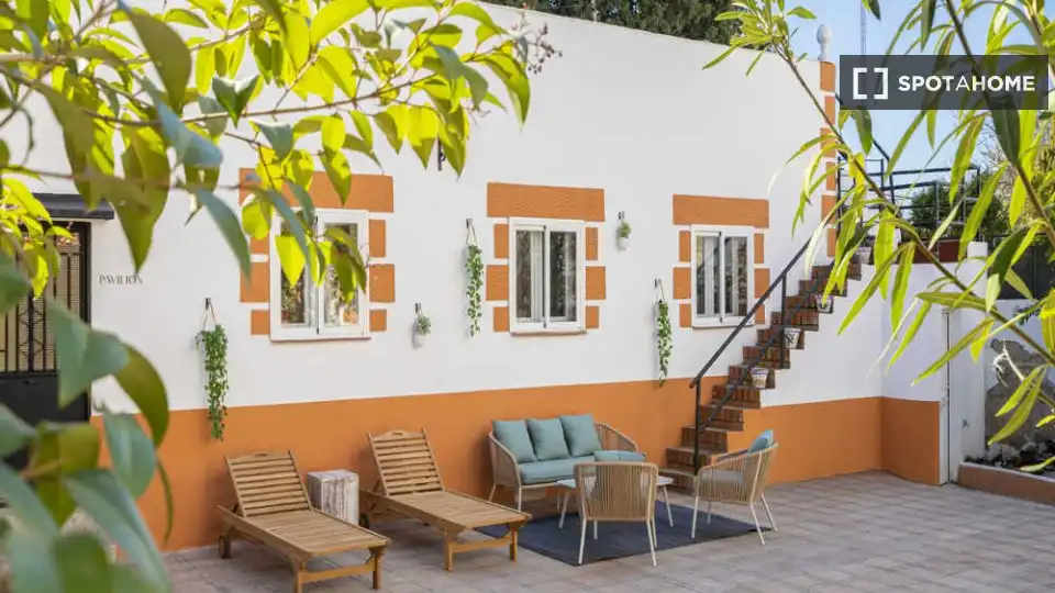 Terrace of Flat for share in Madrid  with Air Conditioner, Terrace and Furnished