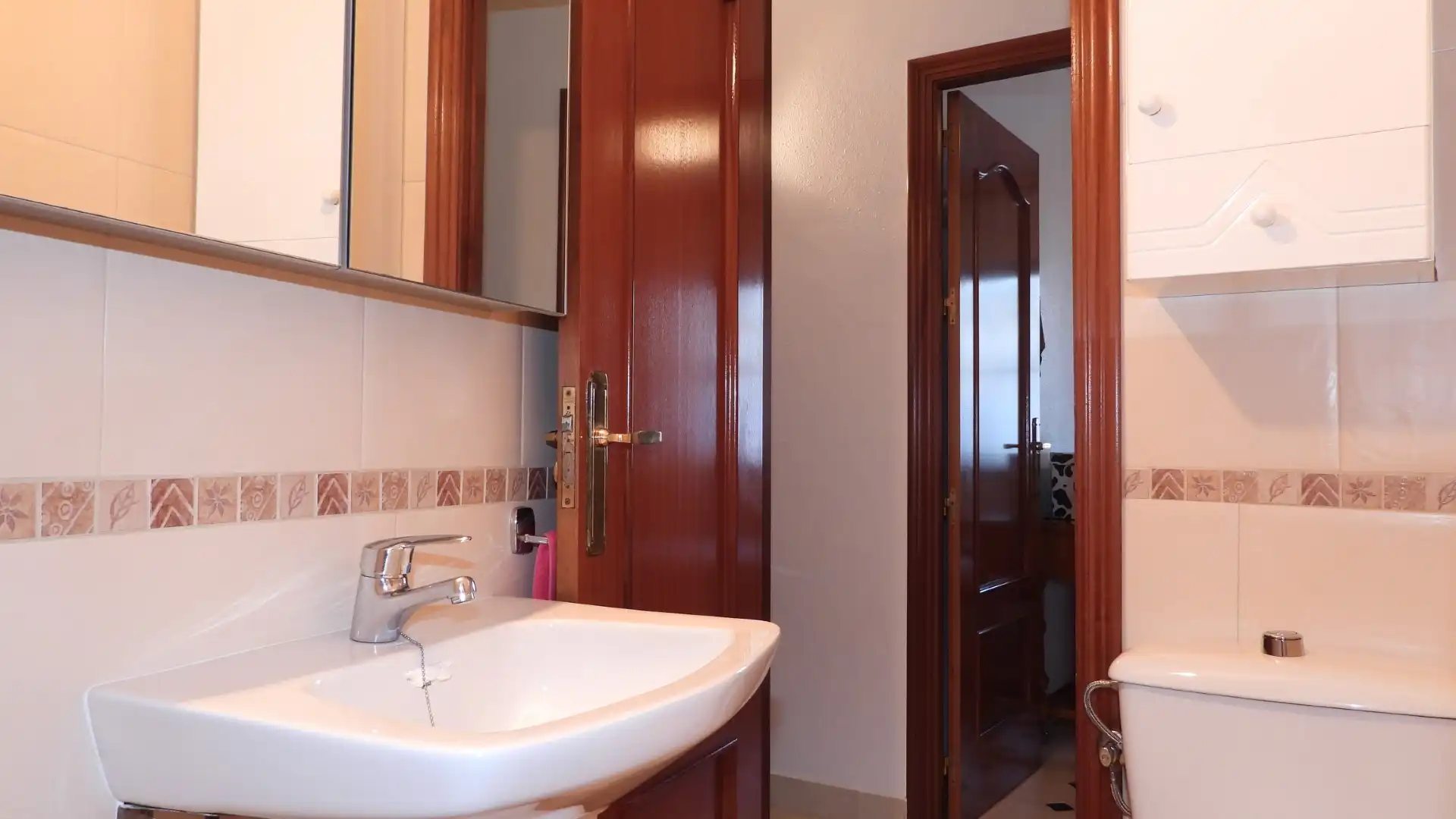 Bany de Apartament en venda en La Manga del Mar Menor amb Aire condicionat, Calefacció i Jardí privat