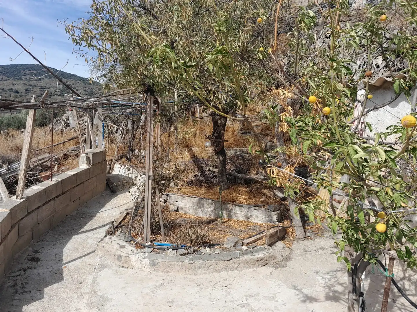 Finca rústica en venta en Ohanes con Jardín privado, Terraza y Amueblado