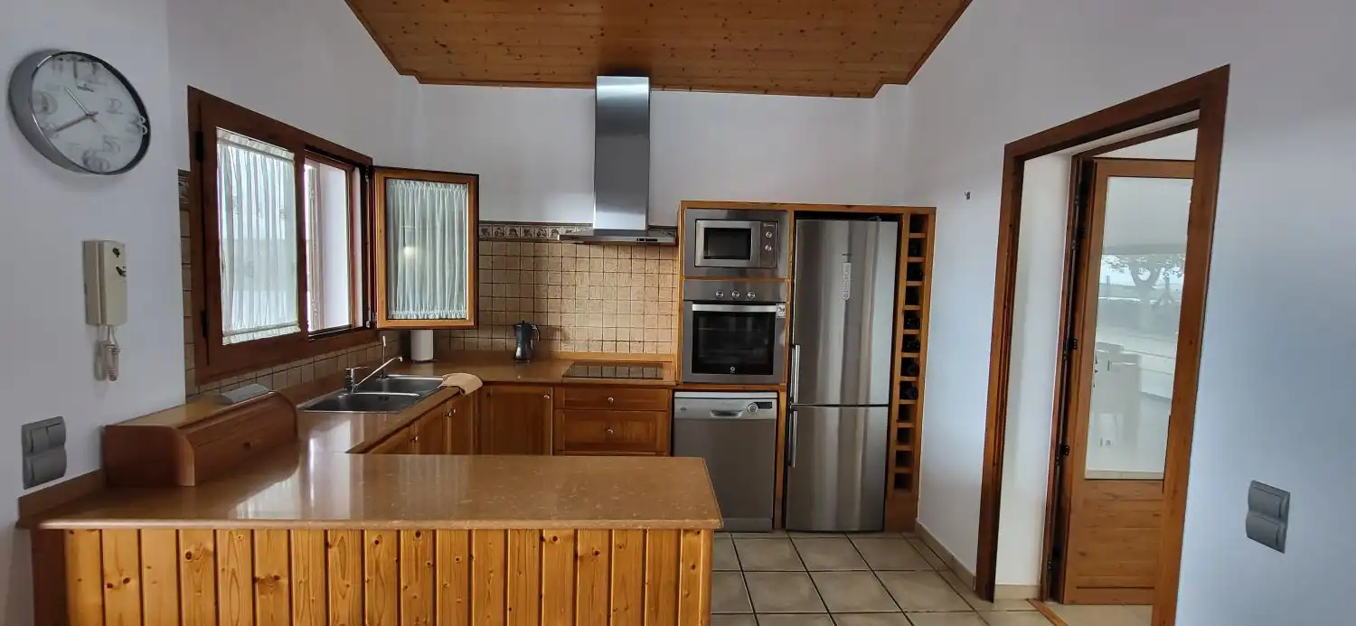 Küche von Haus oder Chalet zum Verkauf in Deltebre mit Klimaanlage und Abstellraum