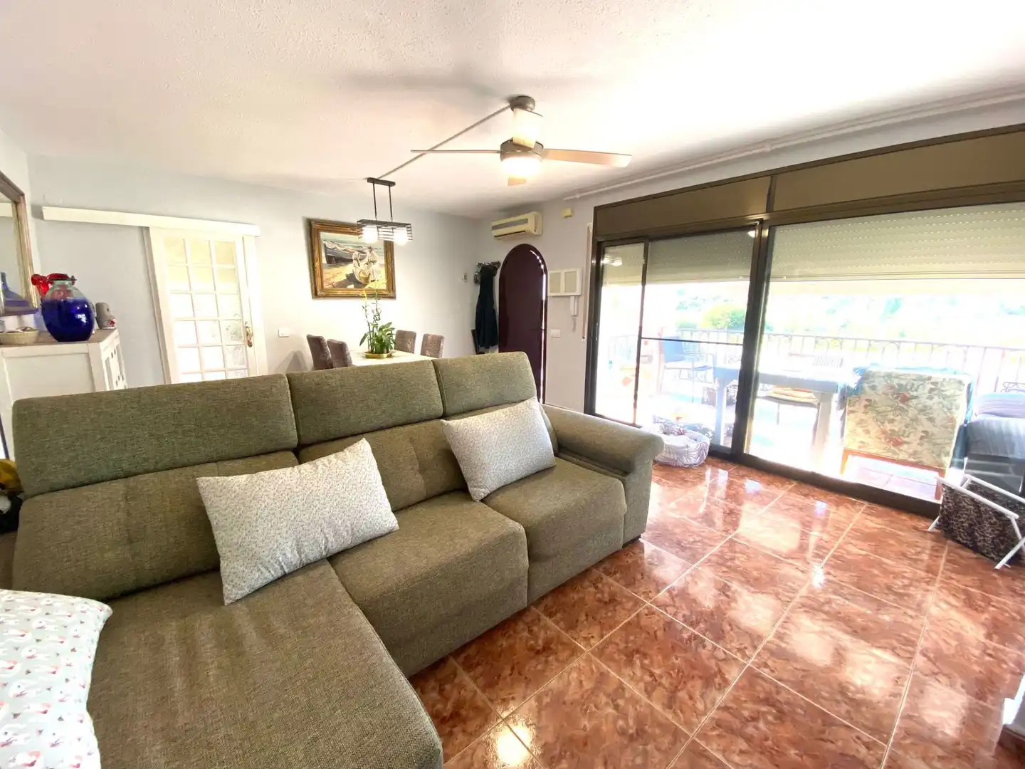 Sala d'estar de Casa o xalet en venda en Creixell amb Aire condicionat, Terrassa i Traster