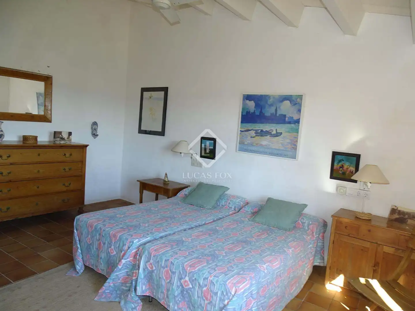 Country homes for sale in Cala Blanca
