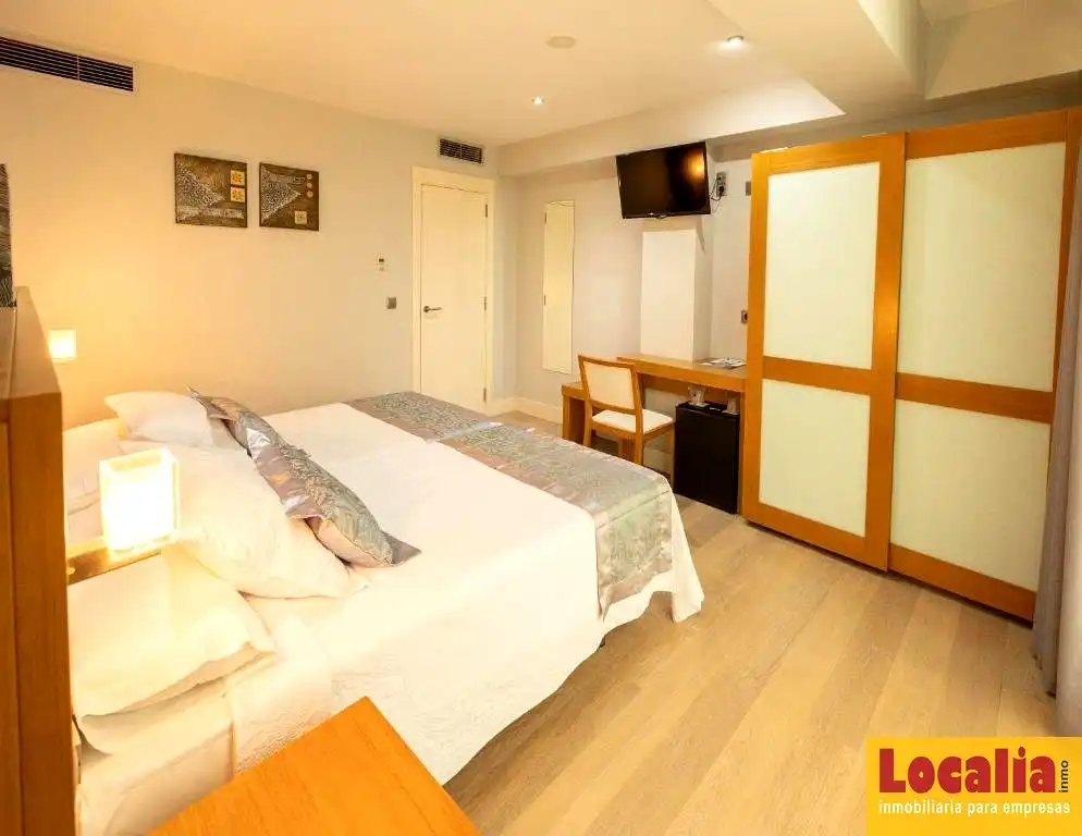 Habitación de Edificio en venta en Torrelavega 