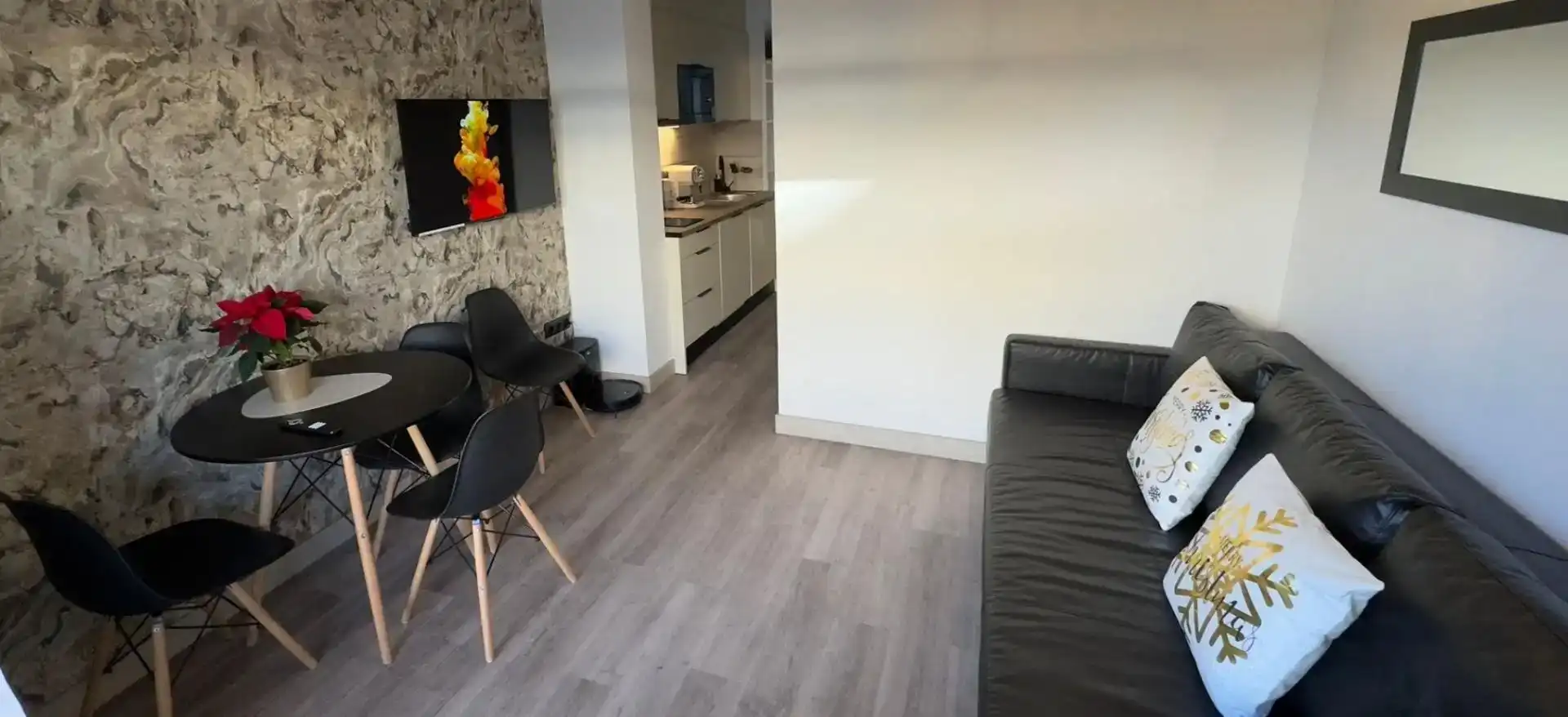 Wohnzimmer von Wohnungen zur Miete in Salou mit Klimaanlage, Schwimmbad und Balkon