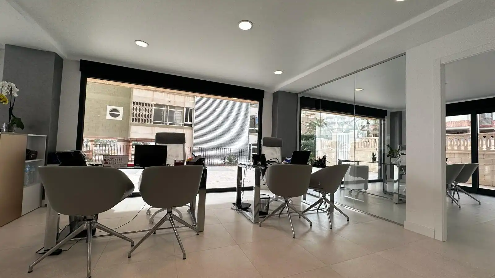 Local en venta en Elche / Elx con Aire acondicionado