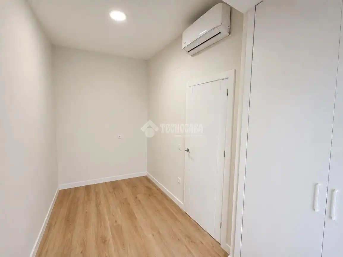 Habitación de Piso en venta en Pinto con Aire acondicionado