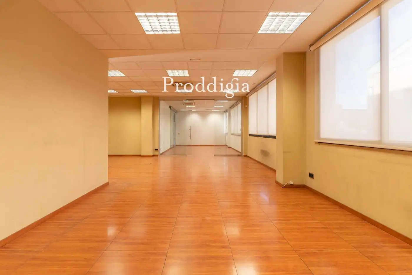 Büro zur Miete in Sant Cugat del Vallès mit Klimaanlage und Heizung