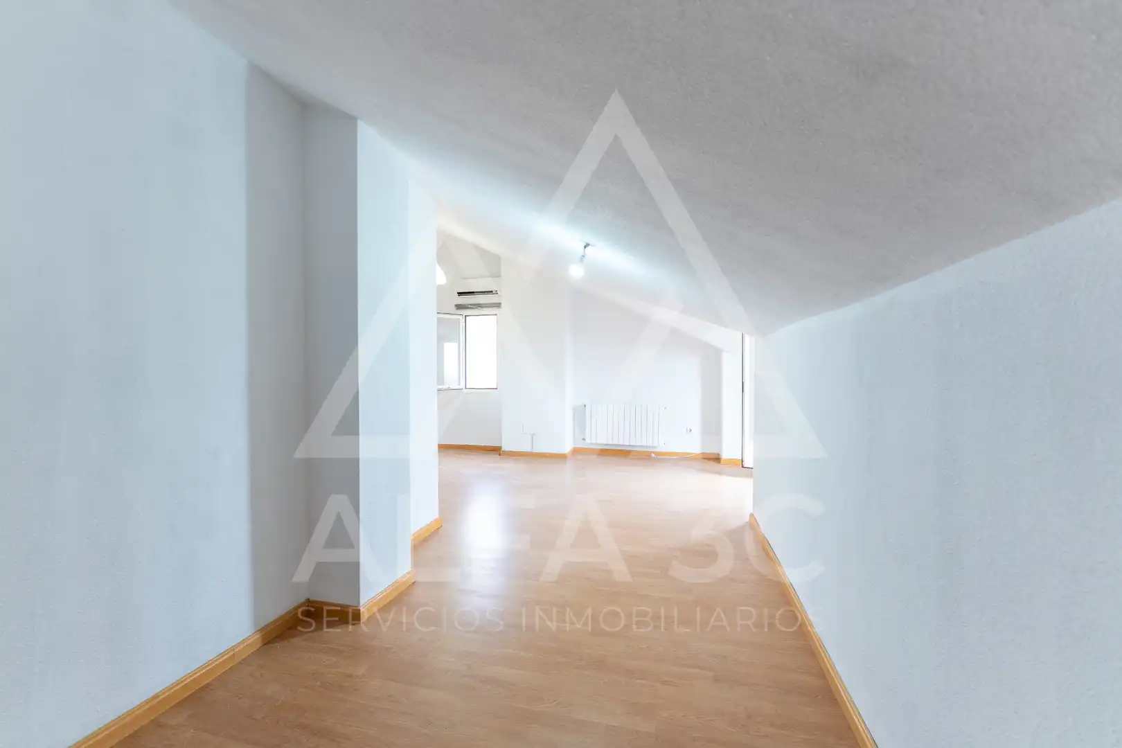 Sala de estar de Casa o chalet en venta en Venturada con Aire acondicionado, Calefacción y Jardín privado