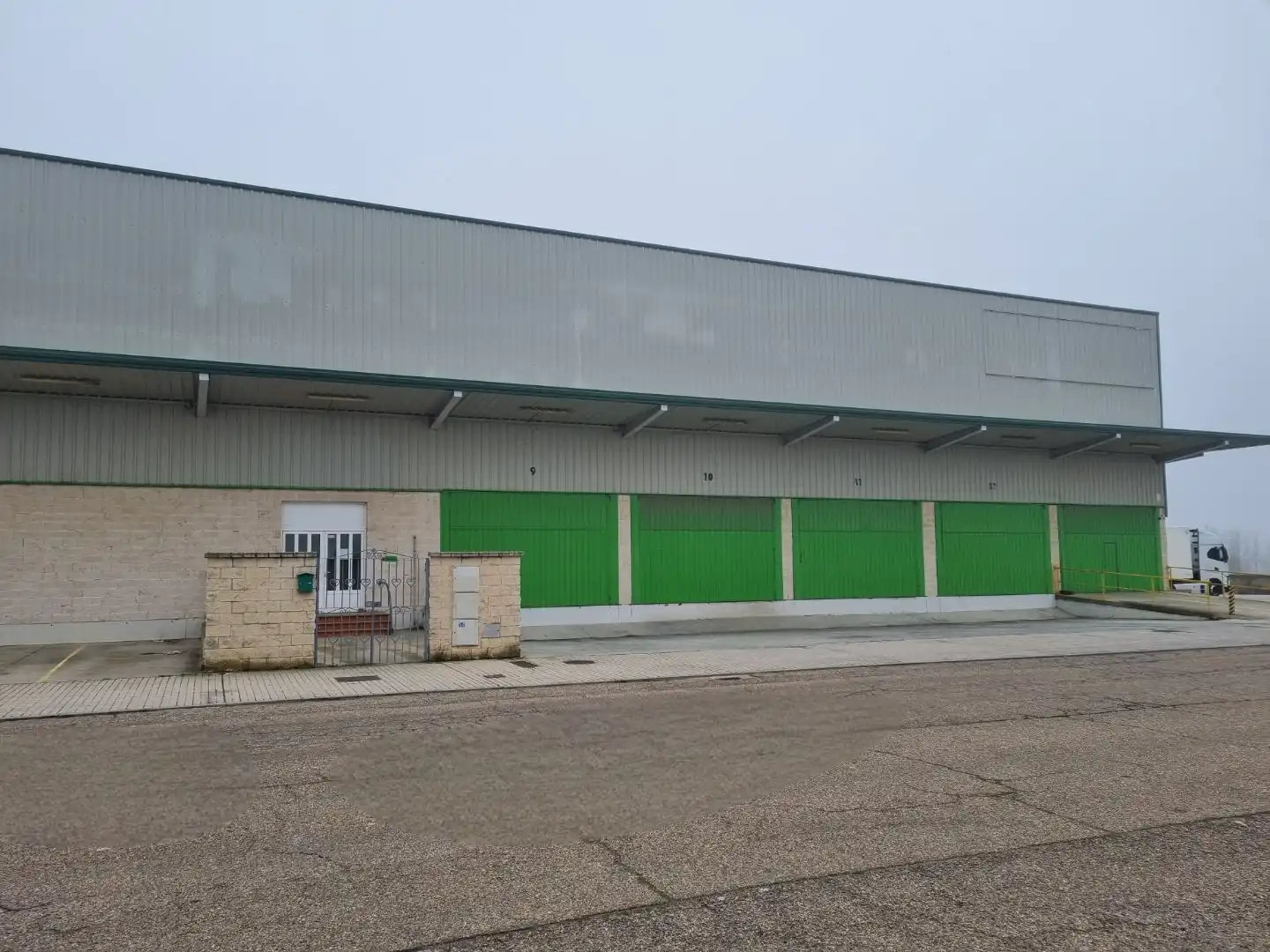 Nau industrial de lloguer a Nueva Apertura 1