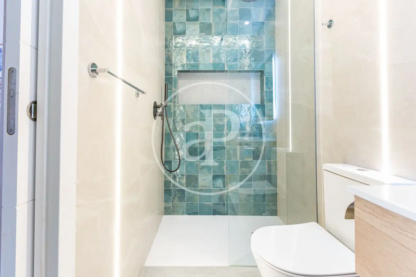 Badezimmer von Maisonette zum Verkauf in Valencia mit Klimaanlage, Heizung und Privatgarten