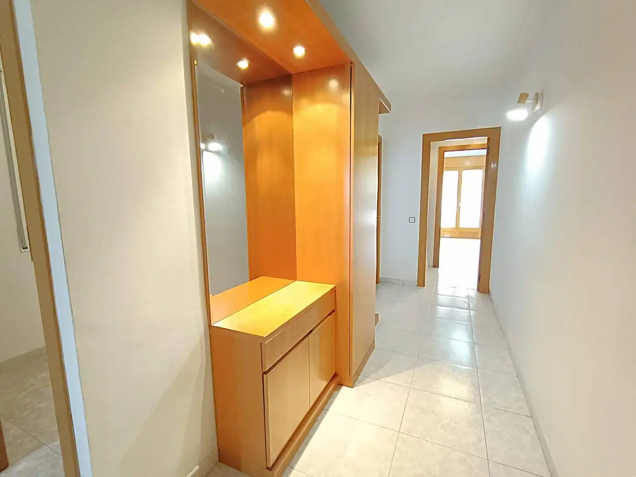 Piso de alquiler en Vic con Calefacción, Terraza y Trastero