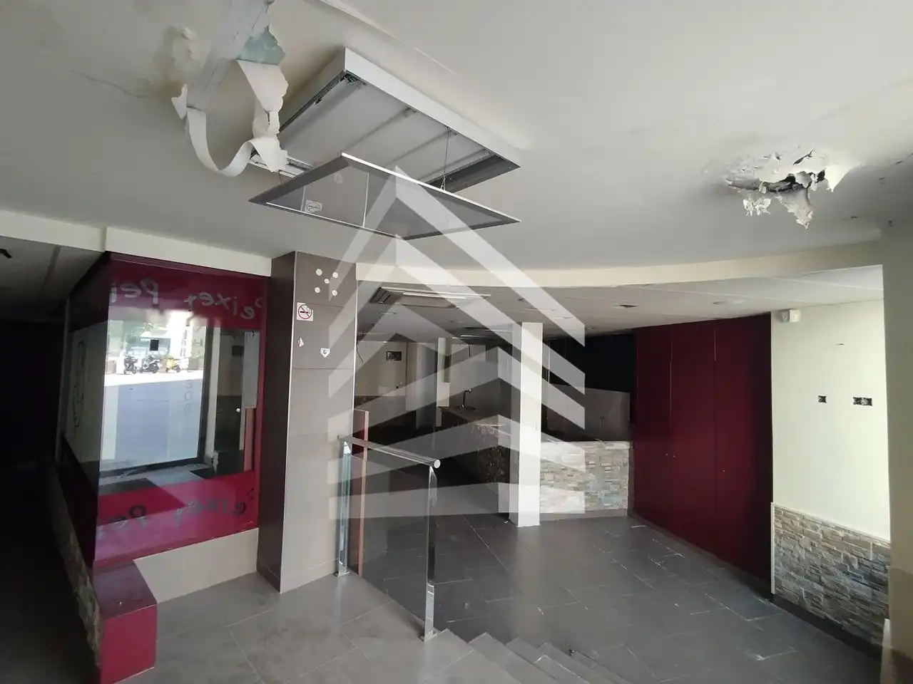 Business premises for sale in De Pi I Margall, imagen 8
