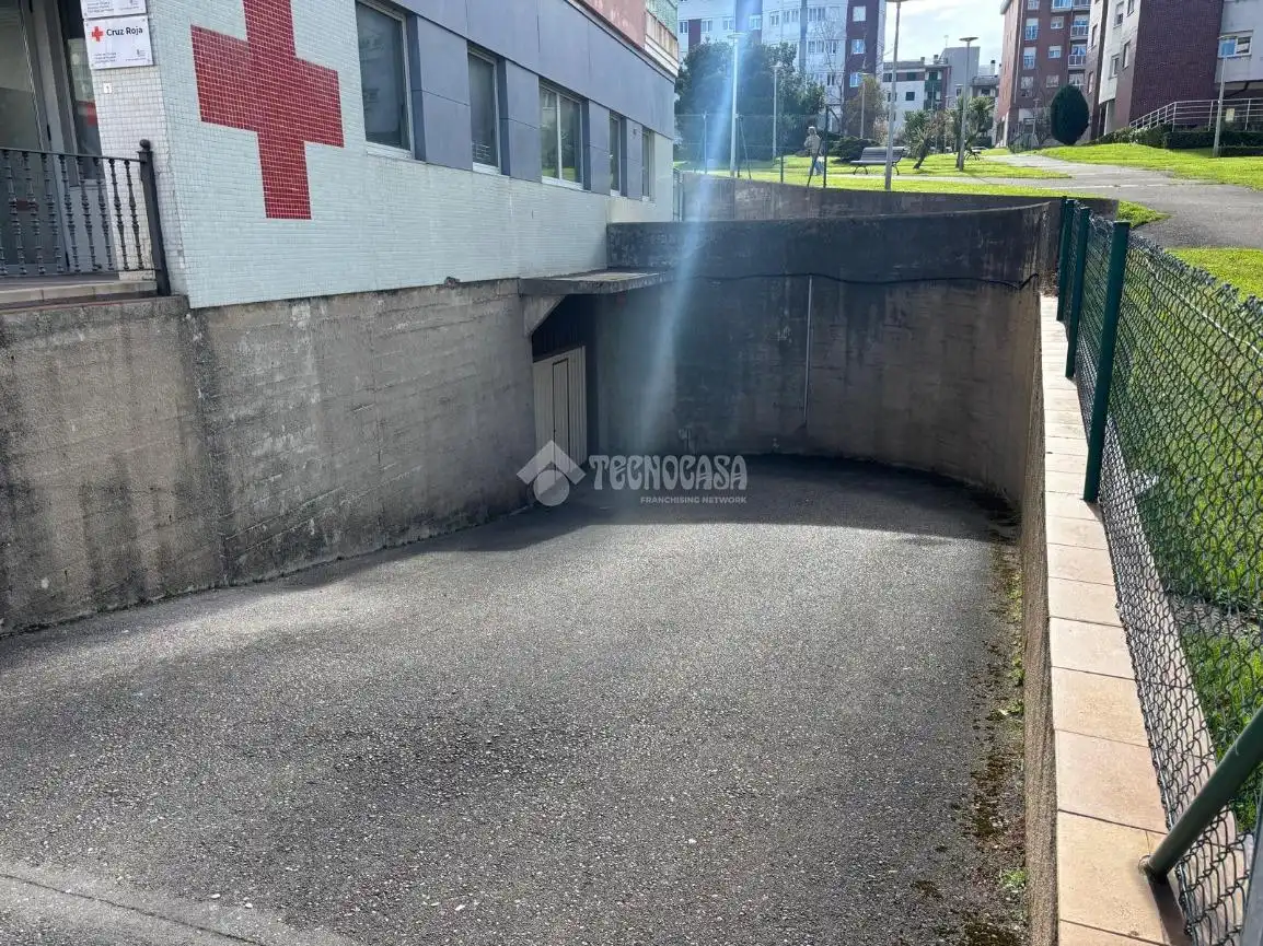Parcheggio in vendita a Alisal - San Román, imagen 9