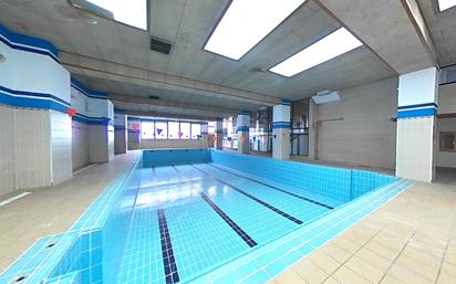 Piscina de Local en venda en Castellón de la Plana / Castelló de la Plana