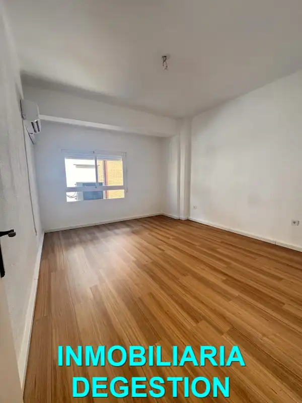 Appartement avec ascenseur à vendre à Calle la Carolina, imagen 4