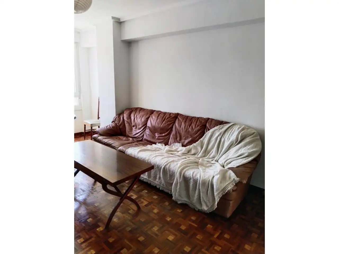 Living room of Flat for rent in Burgos  with Heating, Parquet flooring and Terrace